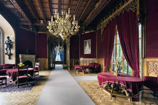 Salle Rouge au Château de Lednice . — Photo