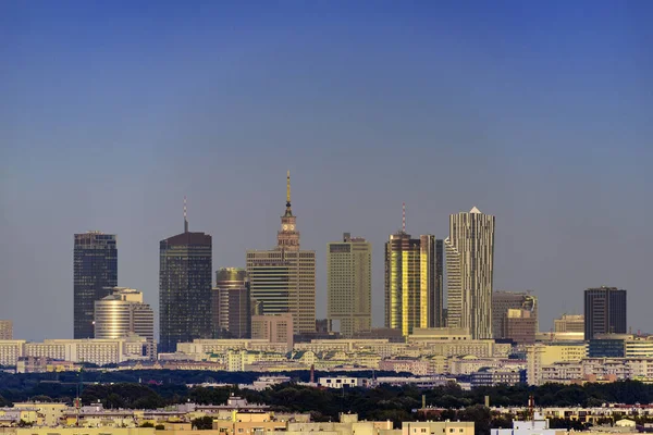 Varsovia ciudad centro panorama — Foto de Stock