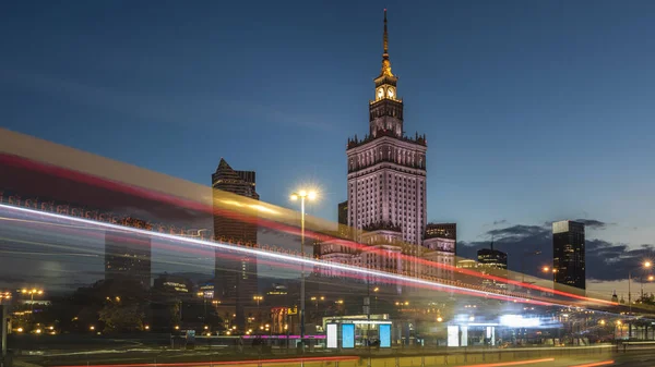 Natt syn på Warszawa centrum — Stockfoto