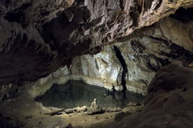 Bir Demanovska mağara özgürlük yeraltı Gölü