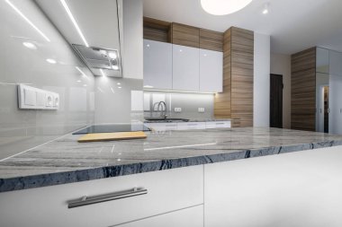 Modern mutfak programı.