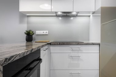 Modern mutfak programı.