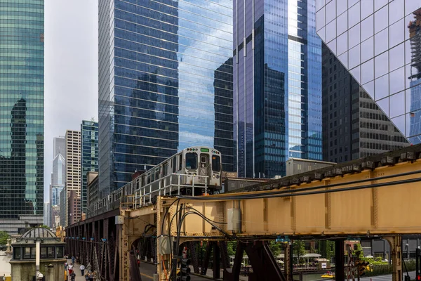 El tren subterráneo de Chicago L — Foto de Stock