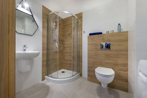 Fürdőszoba Belsőépítészet Fehér Falakkal Fából Készült Kivitelben — Stock Fotó