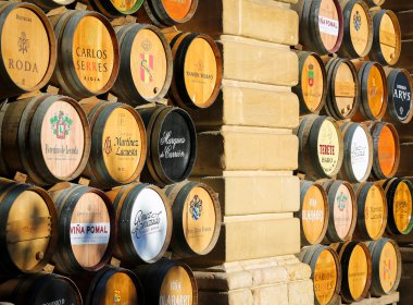 Şarap fıçıları Haro, La Rioja, İspanya