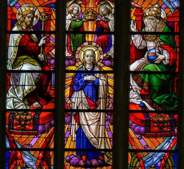 Vitray - taç giyme töreni Meryem tarafından Holy Trinity