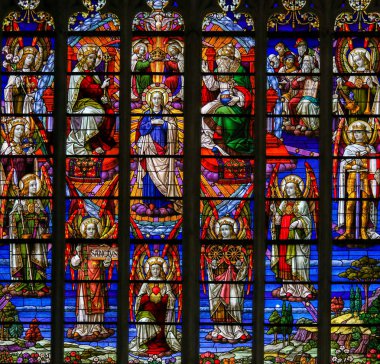 Vitray - taç giyme töreni Meryem tarafından Holy Trinity
