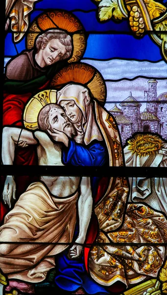 Jesus taken from the Cross - Stained Glass - Good Friday — Stock Photo, Image