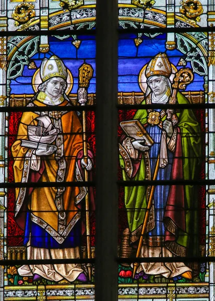 Heiligen Athanasius en Gregorius - gekleurd glas — Stockfoto