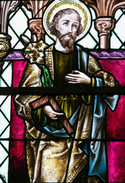 Saint Joseph - målat glas — Stockfoto