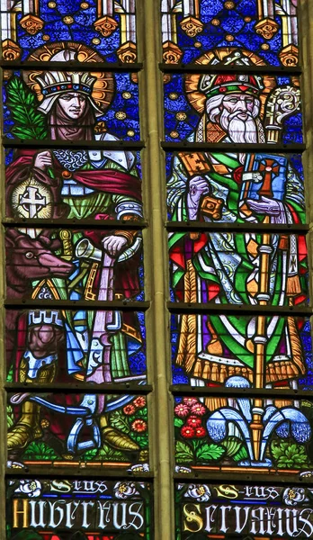 Heiligen Hubertus en Ferrières - gekleurd glas — Stockfoto