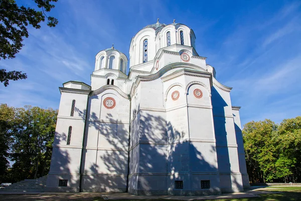 塞尔维亚贝尔格莱德圣萨瓦教堂 — 图库照片