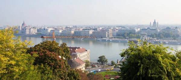 Maďarsko, Budapešť, maďarský parlament budova — Stock fotografie