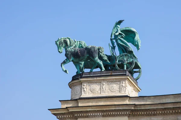 Άγαλμα της ειρήνης στη Βουδαπέστη, Ουγγαρία — Φωτογραφία Αρχείου