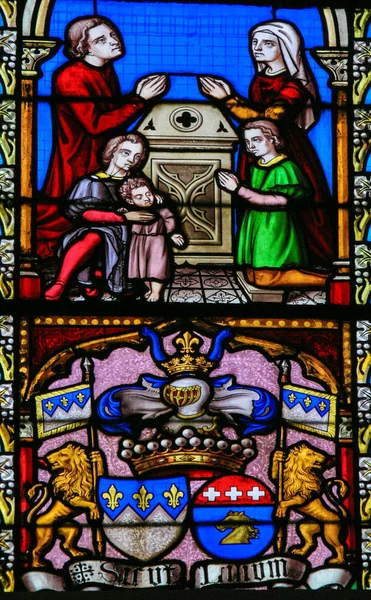 Stained Glass - Family Prayer and Coat of Arms — Stock Photo, Image