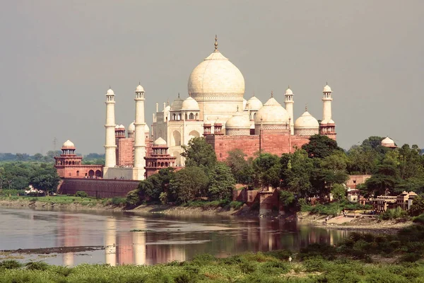 Taj Mahal v Agra, Indie — Stock fotografie