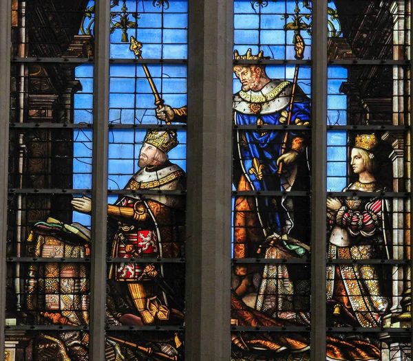 彩绘玻璃-布鲁塞尔大教堂 — 图库照片
