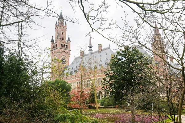 Palácio da Paz em Haia, Países Baixos — Fotografia de Stock