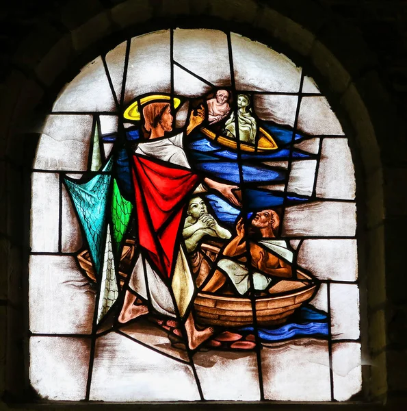 Vidro manchado - Jesus chama quatro pescadores para segui-lo — Fotografia de Stock