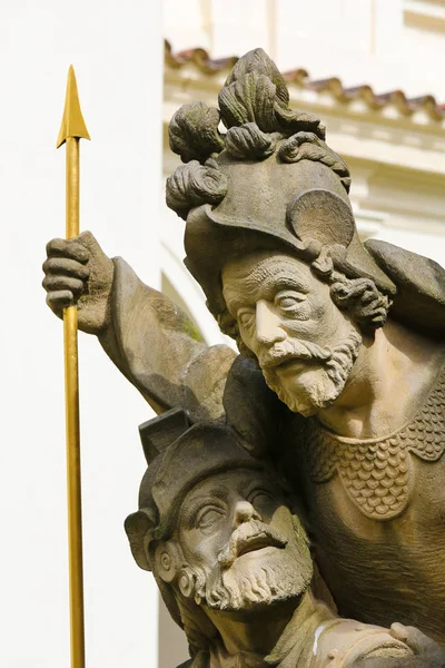 Статуї в Loreta монастир, Прага — стокове фото