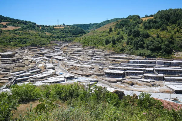 Salinas de Anana em País Basco, Espanha — Fotografia de Stock