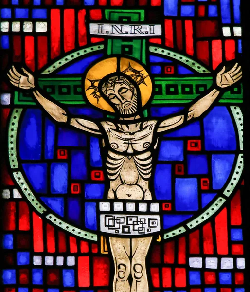 Stained Glass in Worms - Jesus on the Cross — Stock Photo, Image