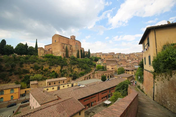 Basílica Cateriniana en Siena, Italia — Foto de Stock