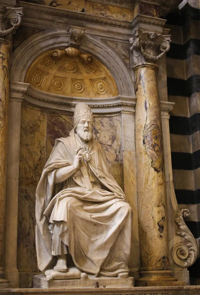 Heykel Papa Marcellus II Siena Katedrali, İtalya — Stok fotoğraf
