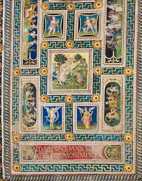 Fresk i Piccolomini bibliotek, Siena — Stockfoto