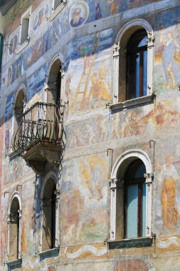 Servis talebi Cazuffi Cindrella Trento üzerinde freskleri