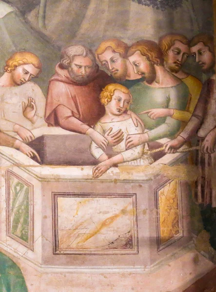 Fresk i San Gimignano - Jesus kastat i brunnen — Stockfoto
