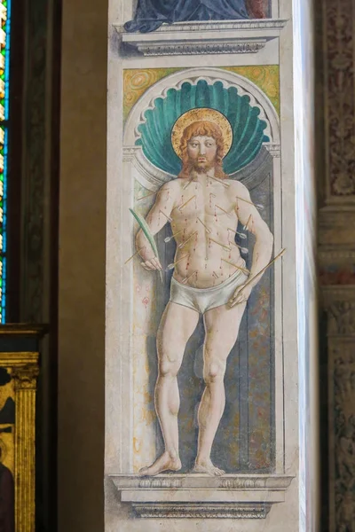 Freskó a Szent Sebestyén, San Gimignano, Olaszország — Stock Fotó