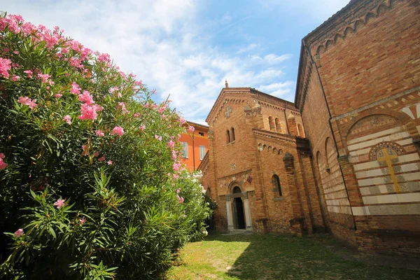 Bologna, Italy - Basilica of Santo Stefano — Stock Photo, Image