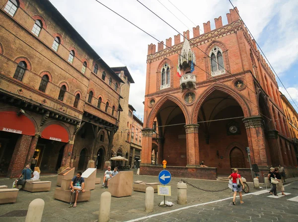 Bologna - Palazzo della Mercanzia — Foto Stock