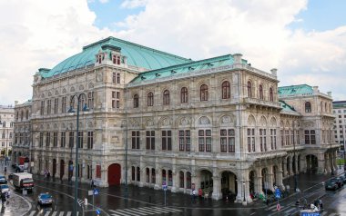 Bir Avusturyalı opera binası ve opera şirketi Viyana, Avusturya'da Viyana Devlet Operası (Wiener Staatsoper) olduğunu