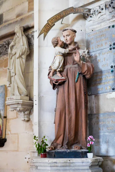 Le Treport - Statue of St Anthony of Padua — Stock Photo, Image