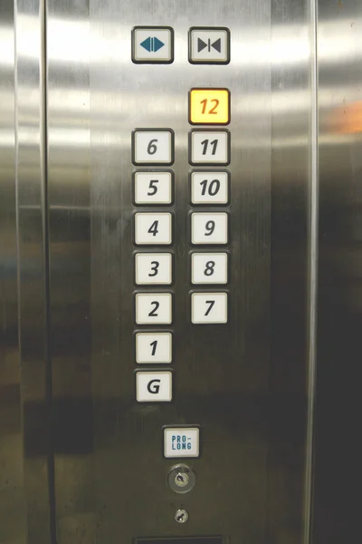 엘리베이터 버튼의 그림 — 스톡 사진