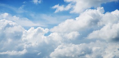 bulutlu mavi gökyüzü arkaplanı