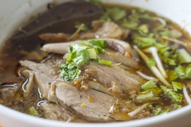 Pot demlenmiş ördek görüntüsü