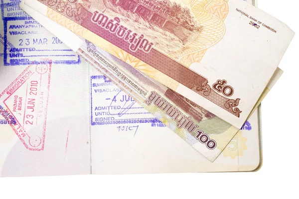 Passeport thaïlandais avec argent Cambodge — Photo