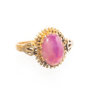 Altın yüzük, geleneksel üretim pembe yakut