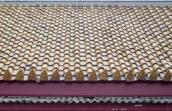 Pattern detail of old ceramic roof tiles — Stock Photo, Image