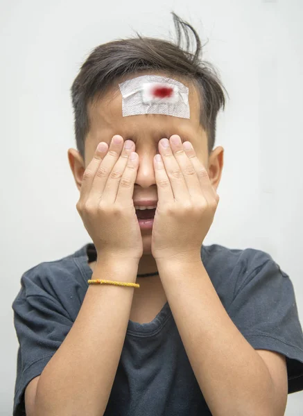 Child Gets Injury Forehead Has Plaster Wound Crying — Stock Photo, Image