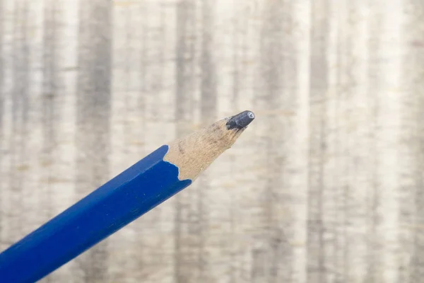 Matita Legno Usata Isolata Tavolo Legno — Foto Stock