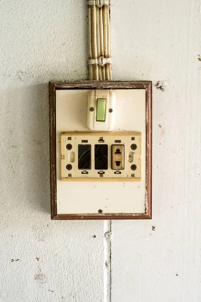 Vieux Commutateurs Vintage Dans Boîte Bois Mur — Photo