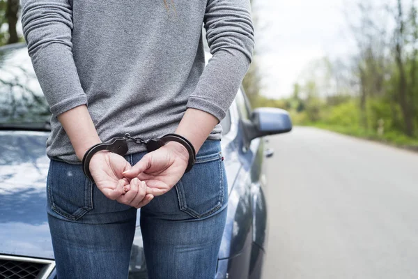 Women handcuffed criminal police — Stock Photo, Image