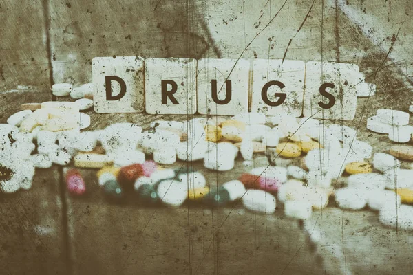 Tabletas y adicción a los narcóticos — Foto de Stock