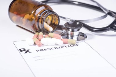 hastalıklara karşı ilaç için reçete