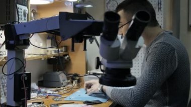 Atölye kırık elektronikte tamir uzman