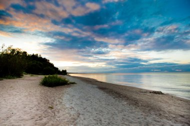 Letonca sahil, Deniz Manzaralı